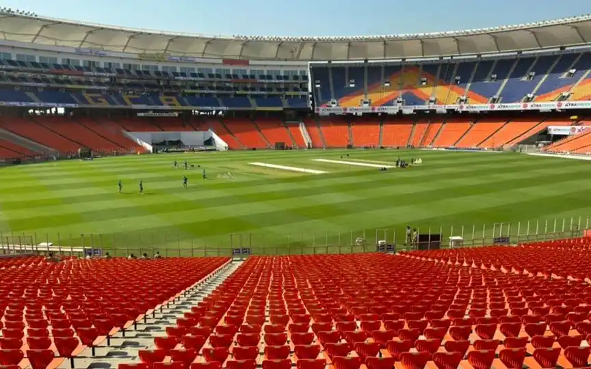 Is narendra modi stadium pitch batting friendly tips for players to score big